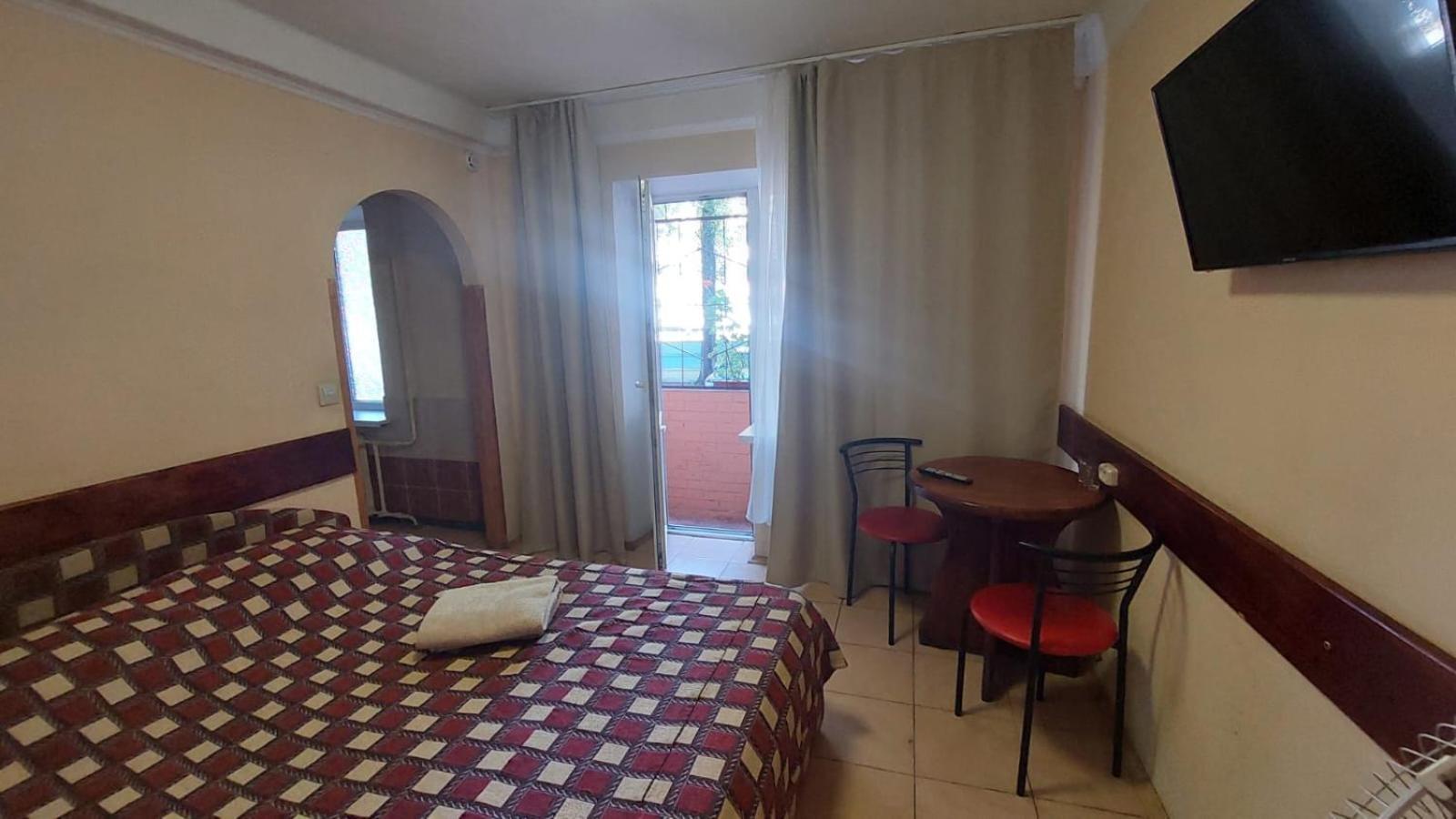 Hotel Desna KUT Kiew Exterior foto